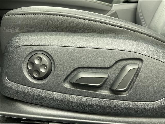 A4アバント 45TFSIクワトロ アドバンスド 純正メモリナビ 全方位カメラ レーダークルーズコントロール パーキングアシスト ビルドインETC2.0 ブラインドスポットモニター シートメモリー ステアリングリモコン ルーフレール パドルシフト(16枚目)