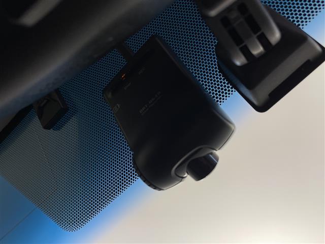 ポルテ Ｇ　純正ＳＤナビ　フルセグ　Ｂｌｕｅｔｏｏｔｈ　パワースライドドア　ドライブレコーダーＨＩＤパッケージ　スマートエントリーパッケージ　ＥＴＣ　シートヒーター　ステアリングリモコン　ウィンカーミラー（3枚目）