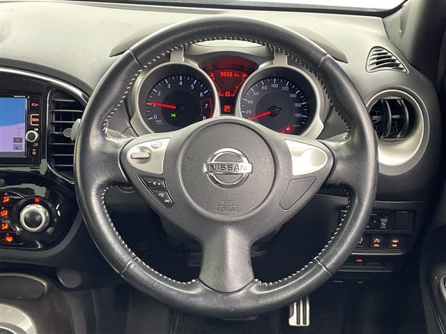 ジューク １５ＲＸ　Ｖアーバンセレクション　ワンオーナー　純正ＳＤナビ　アラウンドビューモニター　バックカメラ　ＥＴＣ　レーンキープアシスト　前方ドライブレコーダー　革巻きステアリング　ステアリングリモコン　純正１７インチアルミホイール（7枚目）