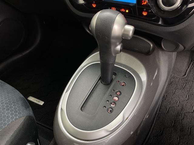 ジューク １５ＲＸ　Ｖアーバンセレクション　ワンオーナー　純正ＳＤナビ　アラウンドビューモニター　バックカメラ　ＥＴＣ　レーンキープアシスト　前方ドライブレコーダー　革巻きステアリング　ステアリングリモコン　純正１７インチアルミホイール（9枚目）