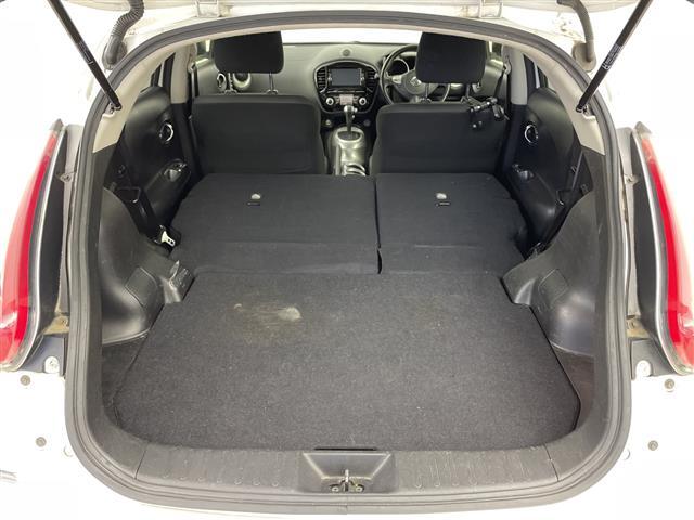 ジューク １５ＲＸ　Ｖアーバンセレクション　ワンオーナー　純正ＳＤナビ　アラウンドビューモニター　バックカメラ　ＥＴＣ　レーンキープアシスト　前方ドライブレコーダー　革巻きステアリング　ステアリングリモコン　純正１７インチアルミホイール（16枚目）