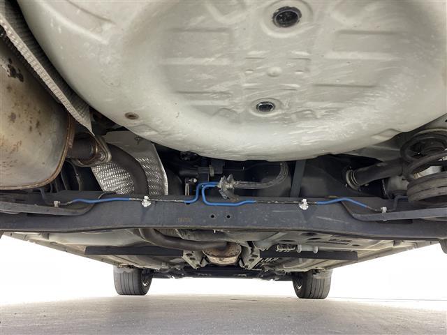 ジューク １５ＲＸ　Ｖアーバンセレクション　ワンオーナー　純正ＳＤナビ　アラウンドビューモニター　バックカメラ　ＥＴＣ　レーンキープアシスト　前方ドライブレコーダー　革巻きステアリング　ステアリングリモコン　純正１７インチアルミホイール（41枚目）