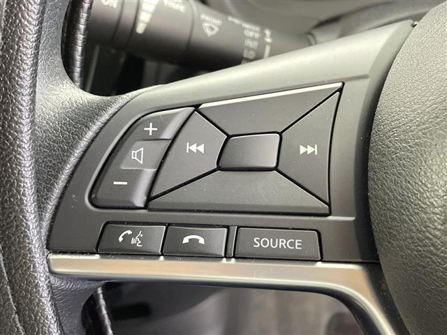 ノート ｅ－パワー　Ｘ　純正ナビ　アラウンドビューモニター　エマージェンシーブレーキ　ナビ連動ドライブレコーダー　デジタルインナーミラー　純正フロアマット　コーナーセンサー　プッシュスタートボタン　ビルドインＥＴＣ　ステリモ（8枚目）