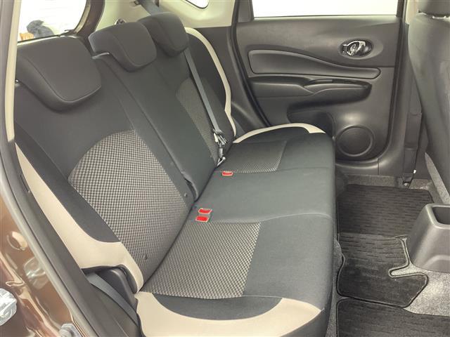 ノート ｅ－パワー　Ｘ　純正ナビ　アラウンドビューモニター　エマージェンシーブレーキ　ナビ連動ドライブレコーダー　デジタルインナーミラー　純正フロアマット　コーナーセンサー　プッシュスタートボタン　ビルドインＥＴＣ　ステリモ（30枚目）