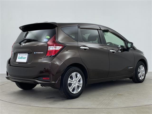 ノート ｅ－パワー　Ｘ　純正ナビ　アラウンドビューモニター　エマージェンシーブレーキ　ナビ連動ドライブレコーダー　デジタルインナーミラー　純正フロアマット　コーナーセンサー　プッシュスタートボタン　ビルドインＥＴＣ　ステリモ（32枚目）