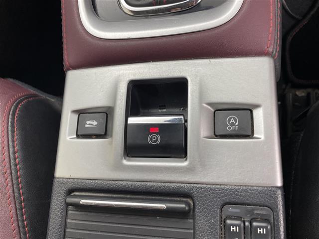 レヴォーグ 1.6STIスポーツアイサイト 社外ナビ レーダークルーズコントロール パドルシフト シートヒーター ブラインドスポットモニター オートハイビーム レザーシート ヘッドライトレベライザー ヒルスタートアシスト プッシュスタートボタン(17枚目)