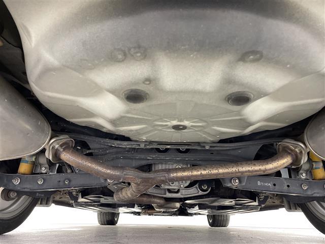 レヴォーグ 1.6STIスポーツアイサイト 社外ナビ レーダークルーズコントロール パドルシフト シートヒーター ブラインドスポットモニター オートハイビーム レザーシート ヘッドライトレベライザー ヒルスタートアシスト プッシュスタートボタン(41枚目)