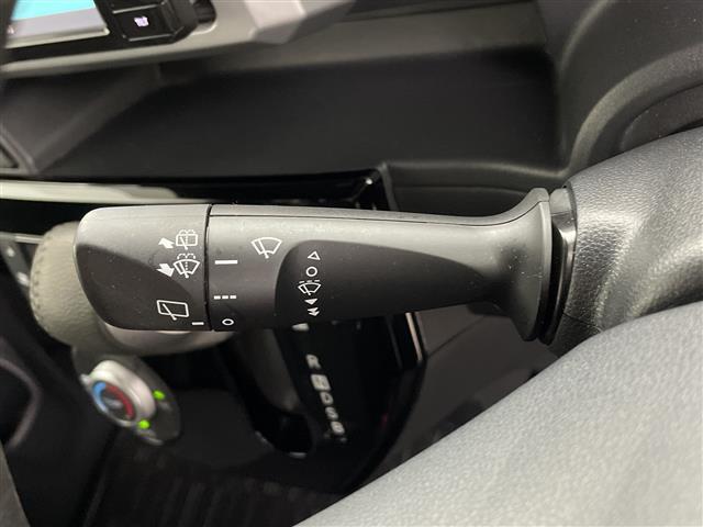 ウェイク GターボリミテッドSAIII 社外ナビ(CD/DVD/BT/フルセグTV)/両側パワースライドドア/パノラミックビューモニター/オートライト/オートマチックハイビーム/衝突回避支援ブレーキ/車線逸脱警報機能(9枚目)