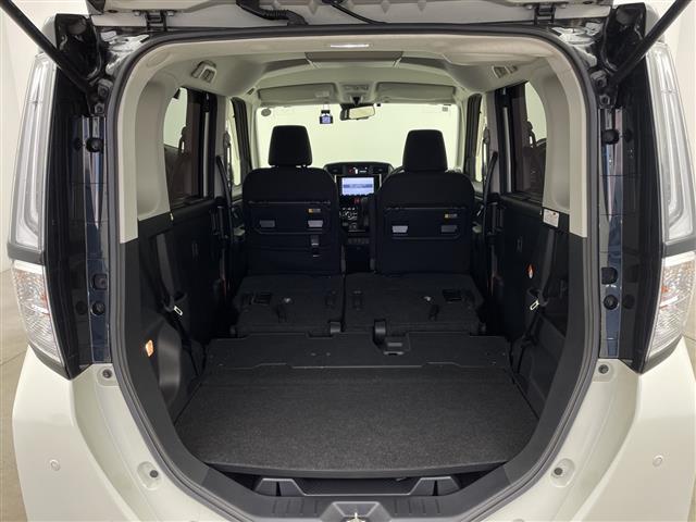 ルーミー カスタムＧ－Ｔ　純正９インチナビ（ＣＤ／ＤＶＤ／ＢＴ／フルセグＴＶ）／純正フリップダウンモニター／両側パワースライドドア／レーダークルーズコントロール／スマートアシスト／パノラミックビューモニター（28枚目）