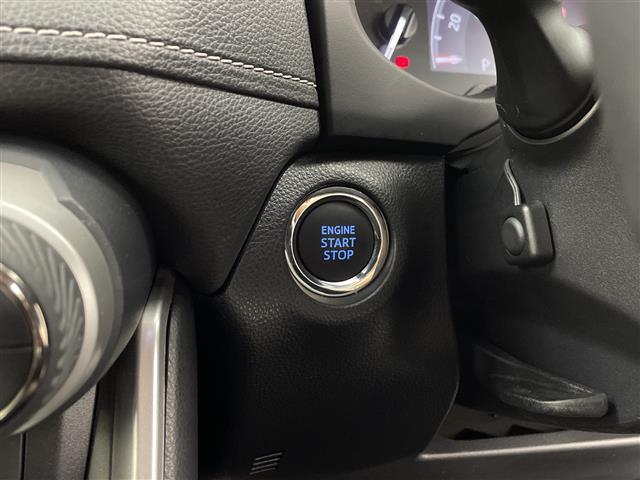 ＲＡＶ４ Ｇ　Ｚパッケージ　純正９インチＳＤナビ【ＮＳＺＴ－Ｙ６８Ｔ】フルセグテレビＣＤ／ＤＶＤ／ＳＤ／ＦＭ／ＡＭ／Ｂｌｕｅｔｏｏｔｈ運転席メモリーパワーシートパワーバックドア電動パーキングブレーキ（11枚目）