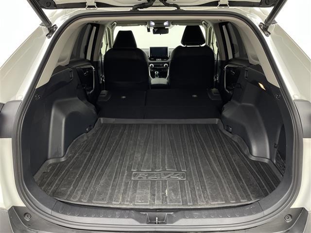 ＲＡＶ４ Ｇ　Ｚパッケージ　純正９インチＳＤナビ【ＮＳＺＴ－Ｙ６８Ｔ】フルセグテレビＣＤ／ＤＶＤ／ＳＤ／ＦＭ／ＡＭ／Ｂｌｕｅｔｏｏｔｈ運転席メモリーパワーシートパワーバックドア電動パーキングブレーキ（29枚目）