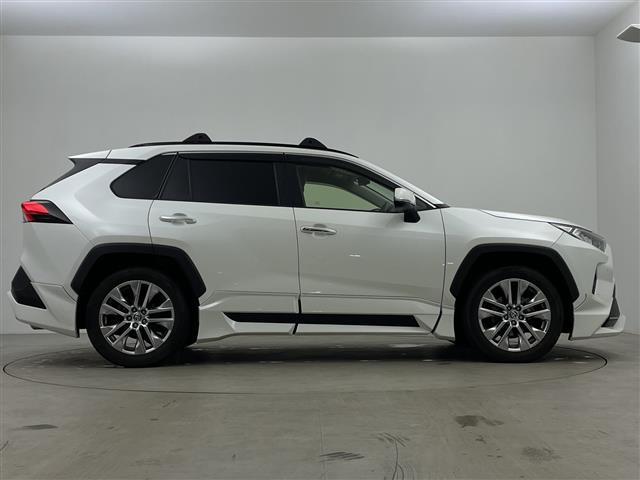 ＲＡＶ４ Ｇ　Ｚパッケージ　純正９インチＳＤナビ【ＮＳＺＴ－Ｙ６８Ｔ】フルセグテレビＣＤ／ＤＶＤ／ＳＤ／ＦＭ／ＡＭ／Ｂｌｕｅｔｏｏｔｈ運転席メモリーパワーシートパワーバックドア電動パーキングブレーキ（35枚目）