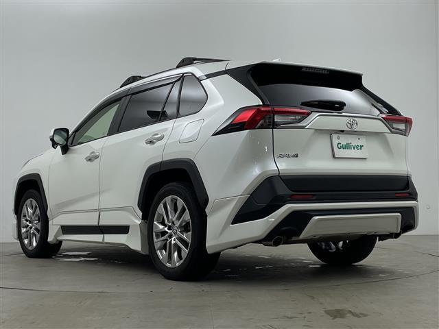 ＲＡＶ４ Ｇ　Ｚパッケージ　純正９インチＳＤナビ【ＮＳＺＴ－Ｙ６８Ｔ】フルセグテレビＣＤ／ＤＶＤ／ＳＤ／ＦＭ／ＡＭ／Ｂｌｕｅｔｏｏｔｈ運転席メモリーパワーシートパワーバックドア電動パーキングブレーキ（43枚目）