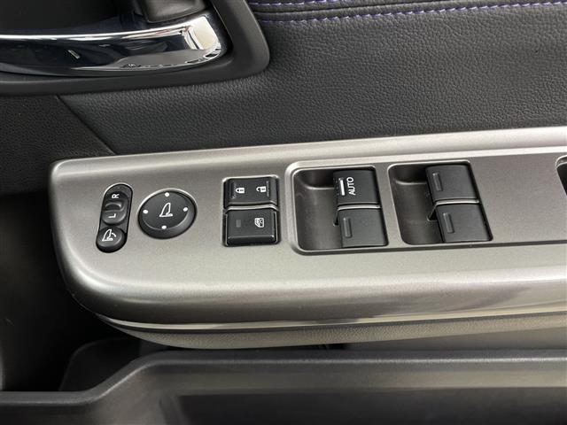 ステップワゴンスパーダ スパーダハイブリッド G・EX ホンダセンシング 純正ナビ Bluetooth フルセグTV HDMI 全方位カメラ 両側パワースライドドア ハーフレザーシート シートヒーター 電動パーキングブレーキ オートホールド ホンダセンシング(10枚目)