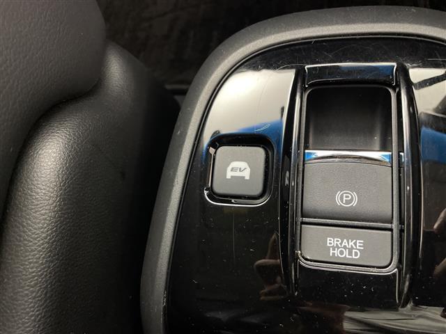 ステップワゴンスパーダ スパーダハイブリッド G・EX ホンダセンシング 純正ナビ Bluetooth フルセグTV HDMI 全方位カメラ 両側パワースライドドア ハーフレザーシート シートヒーター 電動パーキングブレーキ オートホールド ホンダセンシング(18枚目)