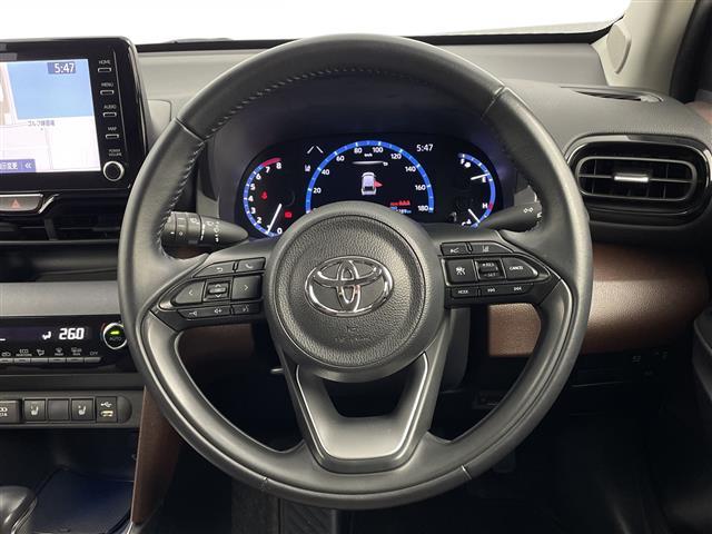 ヤリスクロス Z 純正ディスプレイオーディオ(BT/フルセグTV)/パノラミックビューモニター/レーダークルーズコントロール/プリクラッシュセーフティ/レーンキープアシスト/オートライト/オートマチックハイビーム(2枚目)