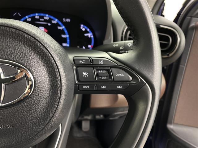 ヤリスクロス Z 純正ディスプレイオーディオ(BT/フルセグTV)/パノラミックビューモニター/レーダークルーズコントロール/プリクラッシュセーフティ/レーンキープアシスト/オートライト/オートマチックハイビーム(7枚目)