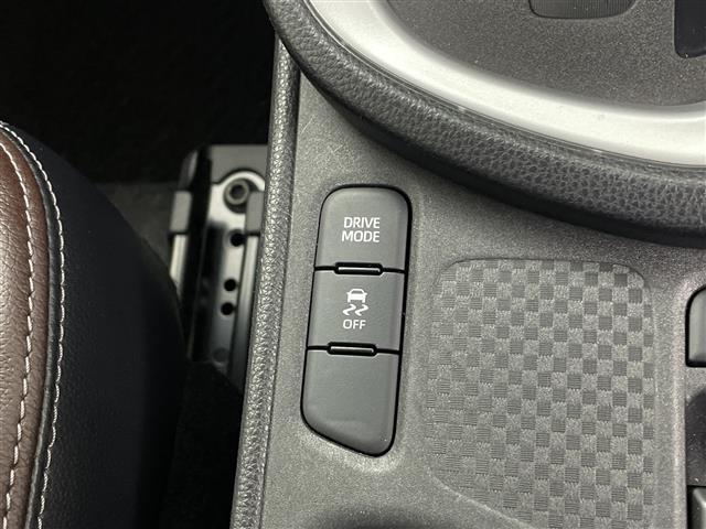 ヤリスクロス Z 純正ディスプレイオーディオ(BT/フルセグTV)/パノラミックビューモニター/レーダークルーズコントロール/プリクラッシュセーフティ/レーンキープアシスト/オートライト/オートマチックハイビーム(11枚目)