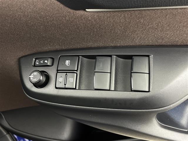 ヤリスクロス Z 純正ディスプレイオーディオ(BT/フルセグTV)/パノラミックビューモニター/レーダークルーズコントロール/プリクラッシュセーフティ/レーンキープアシスト/オートライト/オートマチックハイビーム(19枚目)