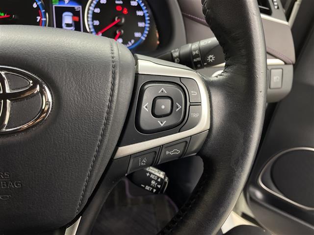 ハリアー プレミアム アドバンスドパッケージ スタイルモーヴ サンルーフ 純正ナビ JBLプレミアムサウンド パノラミックビューモニター レーダークルーズコントロール プリクラッシュセーフティ レーンキープアシスト ドライブレコーダー シートヒーター フルセグ(9枚目)