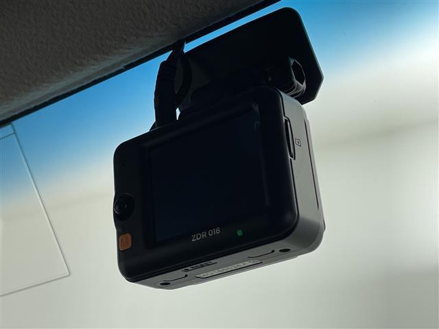 ランドクルーザー７０ ＡＸ　アルパイン製ナビ　クルーズコントロール　バックカメラ　ＥＴＣ　前後ドライブレコーダー　オートハイビーム　レーンディパーチャーアラート　純正フロアマット　ＬＥＤヘッドライト　純正ＡＷ　ヒルディセント（3枚目）