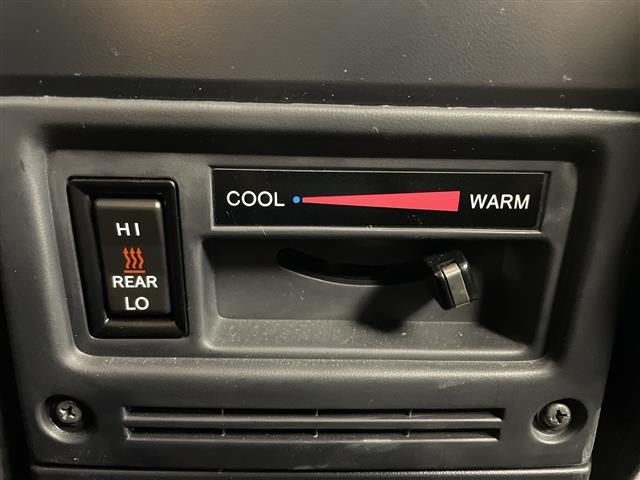 ランドクルーザー７０ ＡＸ　アルパイン製ナビ　クルーズコントロール　バックカメラ　ＥＴＣ　前後ドライブレコーダー　オートハイビーム　レーンディパーチャーアラート　純正フロアマット　ＬＥＤヘッドライト　純正ＡＷ　ヒルディセント（16枚目）