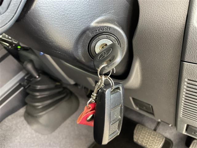 ランドクルーザー７０ ＡＸ　アルパイン製ナビ　クルーズコントロール　バックカメラ　ＥＴＣ　前後ドライブレコーダー　オートハイビーム　レーンディパーチャーアラート　純正フロアマット　ＬＥＤヘッドライト　純正ＡＷ　ヒルディセント（17枚目）