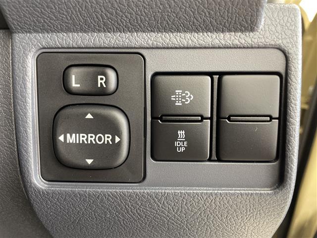 ランドクルーザー７０ ＡＸ　アルパイン製ナビ　クルーズコントロール　バックカメラ　ＥＴＣ　前後ドライブレコーダー　オートハイビーム　レーンディパーチャーアラート　純正フロアマット　ＬＥＤヘッドライト　純正ＡＷ　ヒルディセント（20枚目）