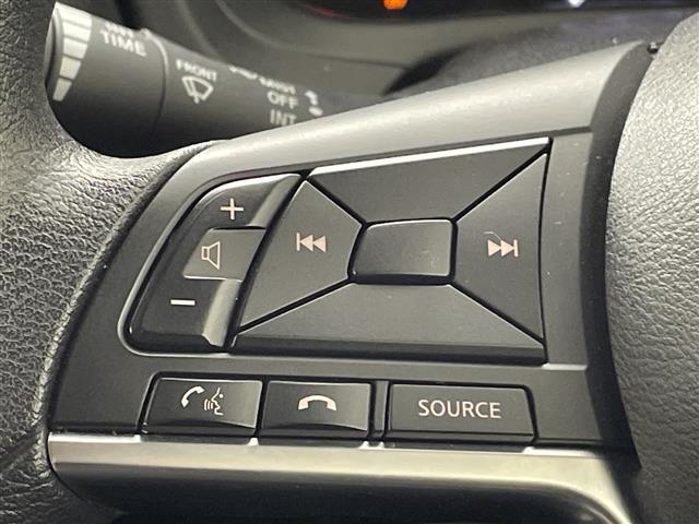 ノート フルエアロ 純正ナビ バックカメラ ドライブレコーダー エマージェンシーブレーキ レーンディパーチャーアラート コーナーセンサー ステアリングリモコン ETC 衝突軽減ブレーキ プッシュスタートボタン(7枚目)