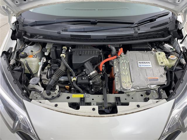 ノート フルエアロ 純正ナビ バックカメラ ドライブレコーダー エマージェンシーブレーキ レーンディパーチャーアラート コーナーセンサー ステアリングリモコン ETC 衝突軽減ブレーキ プッシュスタートボタン(40枚目)