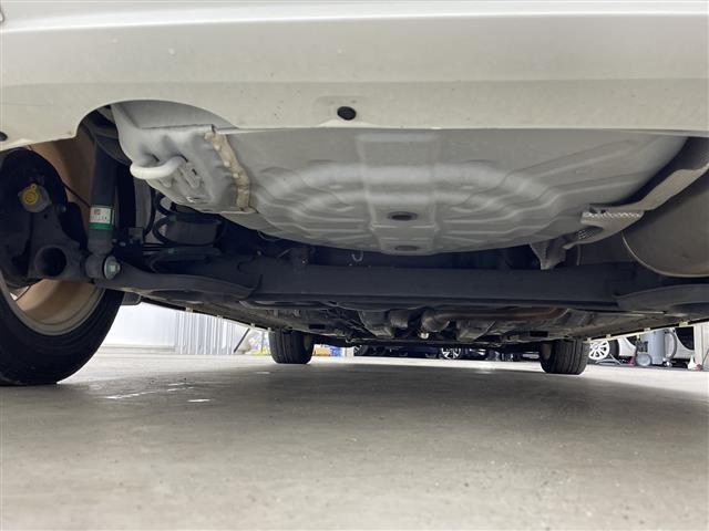 ノート フルエアロ 純正ナビ バックカメラ ドライブレコーダー エマージェンシーブレーキ レーンディパーチャーアラート コーナーセンサー ステアリングリモコン ETC 衝突軽減ブレーキ プッシュスタートボタン(41枚目)