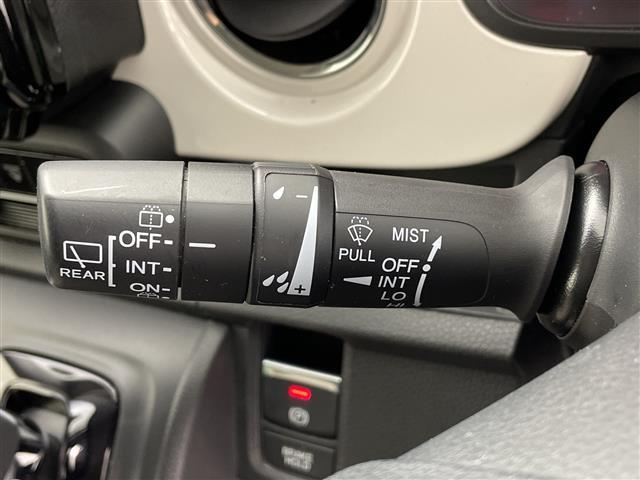 N-ONE オリジナル 純正ナビ Bluetooth バックカメラ クルーズコントロール ETC 電動パーキングブレーキ オートホールド ホンダセンシング オートマチックハイビーム ハーフレザーシート チップアップシート(8枚目)