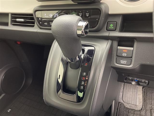 N-ONE オリジナル 純正ナビ Bluetooth バックカメラ クルーズコントロール ETC 電動パーキングブレーキ オートホールド ホンダセンシング オートマチックハイビーム ハーフレザーシート チップアップシート(15枚目)