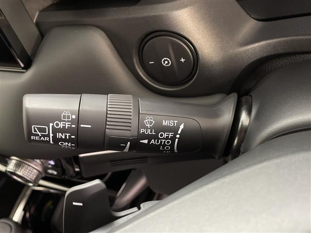 ヴェゼル e:HEV Z 登録済未使用車 ホンダセンシング レーダークルーズコントロール ETC バックカメラ 純正ナビ Bluetooth フルセグTV Applecarplay Androidauto ステアリングヒーター(8枚目)