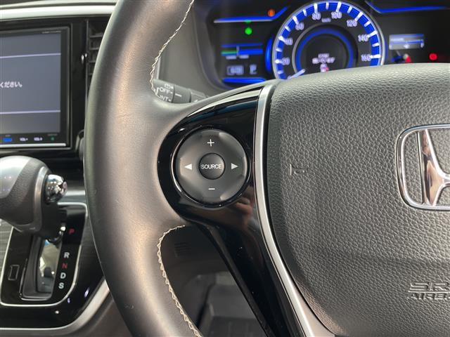 オデッセイハイブリッド ハイブリッド ホンダセンシング フリップダウンモニター アダプティブクルーズコントロール 純正8インチナビ LKAS RSA 先行車発進お知らせ機能 バックカメラ オートハイビーム LEDヘッドライト BSM(6枚目)