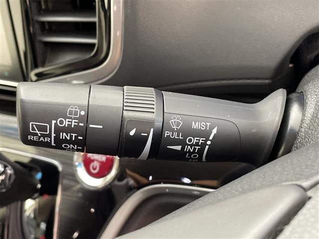 オデッセイハイブリッド ハイブリッド ホンダセンシング フリップダウンモニター アダプティブクルーズコントロール 純正8インチナビ LKAS RSA 先行車発進お知らせ機能 バックカメラ オートハイビーム LEDヘッドライト BSM(8枚目)