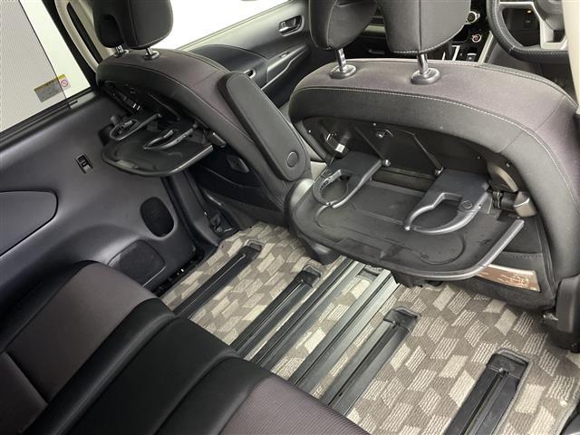 セレナ ハイウェイスター VセレクションII 社外ナビ(CD/DVD/BT/フルセグTV)/アラウンドビューモニター/プロパイロット/インテリジェントルームミラー/エマージェンシーブレーキ/レーンキープアシスト/電動パーキングブレーキ(23枚目)