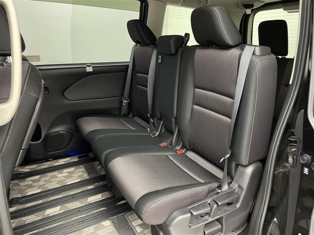 セレナ ハイウェイスター VセレクションII 社外ナビ(CD/DVD/BT/フルセグTV)/アラウンドビューモニター/プロパイロット/インテリジェントルームミラー/エマージェンシーブレーキ/レーンキープアシスト/電動パーキングブレーキ(29枚目)