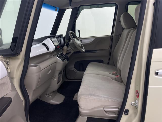 Ｎ－ＢＯＸ Ｇ・Ｌパッケージ　社外ナビ（ＣＤ／ＢＴ／フルセグＴＶ）／バックカメラ／アイドリングストップ／片側パワスラ／ステアリングスイッチ／スマートキー／プッシュスタート／ビルトインＥＴＣ／チップアップシート／スペアキー（22枚目）