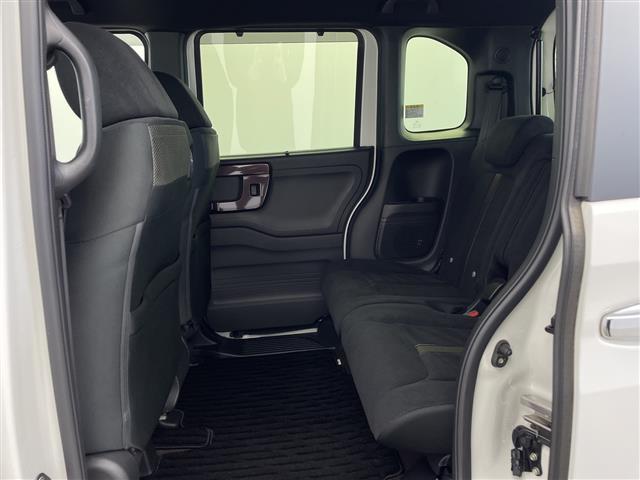 Ｎ－ＢＯＸカスタム Ｇ・Ｌホンダセンシング　社外ナビ　衝突軽減ブレーキ　レーンキープアシスト　車線逸脱警報　誤発進抑制機能　認識機能　アダプティブクルーズコントロール　先行車発進通知　両側パワースライドドア　ステアリングリモコン　ドラレコ（26枚目）