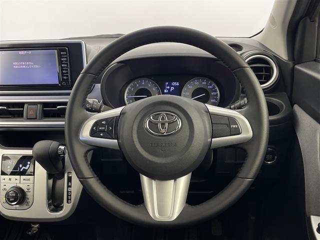 ピクシスジョイ Ｃ　Ｇ　ＳＡＩＩ　純正ナビ　Ｂｌｕｅｔｏｏｔｈ　バックカメラ　ドライブレコーダー　オートライト　ＬＥＤヘッドライト　スマートキー　オートエアコン　アイドリングストップ　純正ＡＷ１５インチ　ドアバイザー　純正フロアマット（5枚目）