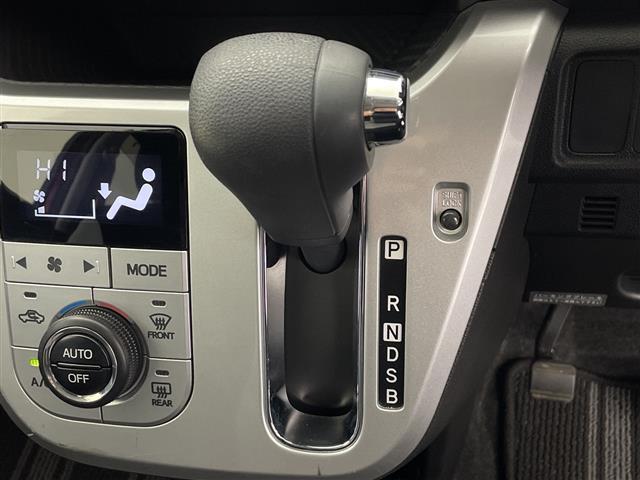 ピクシスジョイ Ｃ　Ｇ　ＳＡＩＩ　純正ナビ　Ｂｌｕｅｔｏｏｔｈ　バックカメラ　ドライブレコーダー　オートライト　ＬＥＤヘッドライト　スマートキー　オートエアコン　アイドリングストップ　純正ＡＷ１５インチ　ドアバイザー　純正フロアマット（10枚目）