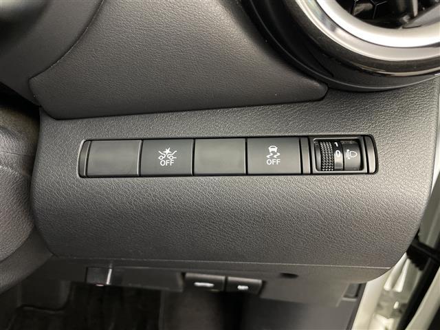 キックス Ｘ　純正ナビ　ＥＴＣ　アラウンドビューモニター　ドライブレコーダー　インテリジェントルームミラー　プロパイロット　エマージェンシーブレーキ　車線逸脱警報装置　車線逸脱防止支援システム　クリアランスソナー（17枚目）