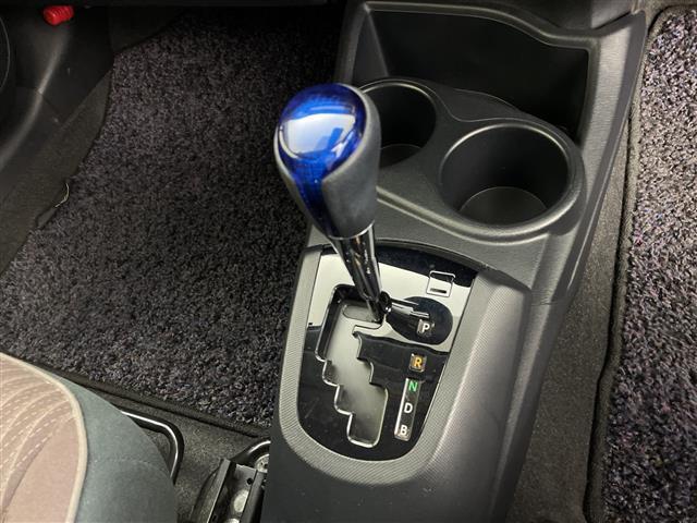 アクア Ｇ　バックカメラ　ＥＴＣ　Ｔｏｙｏｔａ　Ｓａｆｅｔｙ　Ｓｅｎｓｅ　プリクラッシュセーフティ　レーンディパーチャーアラート　オートハイビーム　前後ドライブレコーダー　プッシュスタート　クルーズコントロール（17枚目）