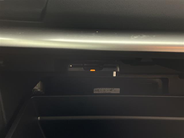 インプレッサスポーツ １．６ｉ－Ｓアイサイト　ワンオーナー　純正８型ナビ　バックカメラ　パワーシート　電動サイドブレーキ　オートブレーキホールド　アイドリングストップ機能　ドライブレコーダー　革巻きステアリング　ステアリングスイッチ　ＬＥＤライト（18枚目）