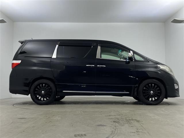 アルファード ２４０Ｓ　社外ＳＤナビ　ＡＭ　ＦＭ　ＣＤ　ＤＶＤ　Ｂｌｕｅｔｏｏｔｈ　フルセグテレビ　バックカメラ　両側パワースライドドア　ＥＴＣ　社外ＡＷ　社外マフラー　オートライト　スマートキー（33枚目）