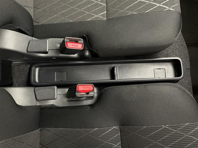 アトレー Ｘ　社外メモリナビ　ＢＴ対応　バックカメラ　衝突軽減ブレーキ　ＥＴＣ　ＬＥＤヘッドライト　オートライト　両側スライドドア　スマートキー　フォグランプ　コーナーセンサー　アイドリングストップ　フロアマット（13枚目）