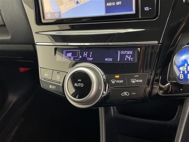 プリウスアルファ 　純正ＳＤナビゲーションシステムＢｌｕｅｔｏｏｔｈフルセグテレビＣＤ／ＤＶＤ／ＦＭ／ＡＭ／ＳＤプッシュスタートスマートキースペアキークルーズコントロールＥＴＣ２．０オートハイビームドアバイザー（10枚目）