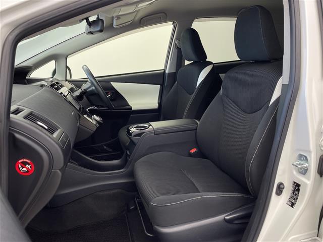 プリウスアルファ 　純正ＳＤナビゲーションシステムＢｌｕｅｔｏｏｔｈフルセグテレビＣＤ／ＤＶＤ／ＦＭ／ＡＭ／ＳＤプッシュスタートスマートキースペアキークルーズコントロールＥＴＣ２．０オートハイビームドアバイザー（26枚目）