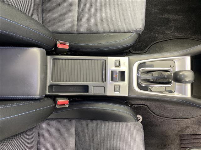 レヴォーグ １．６ＳＴＩスポーツアイサイト　社外ナビ　Ｂｌｕｅｔｏｏｔｈ　フルセグＴＶ　純正ドライブレコーダー　ＥＴＣ　バックカメラ　サイドカメラ　レーダークルーズコントロール　アイサイト　レーンキープアシスト　ブラインドスポットモニター（18枚目）